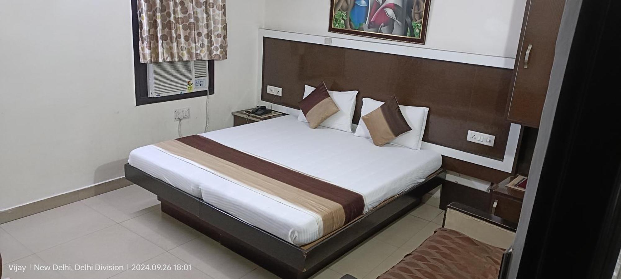 Hotel Su Shree Continental 5 Minutes Walk From New Delhi Railway Station Exterior foto